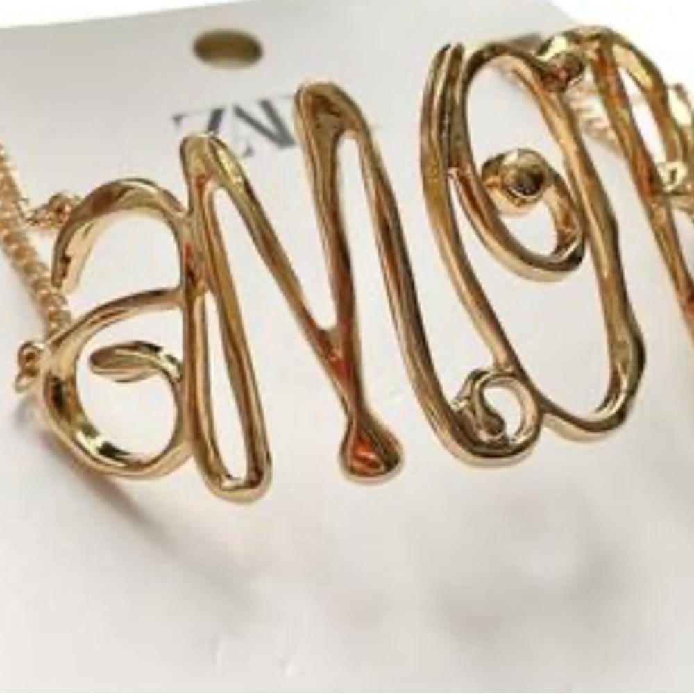 Amore Light Gold Necklace - Picture 10 of 11